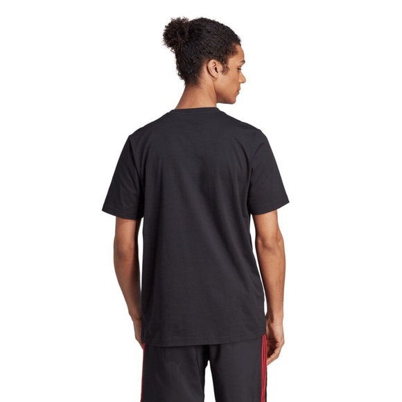 ADIDAS • Men’s Black Manchester United DNA Graphic Tee Shirt - Picture 4 of 6